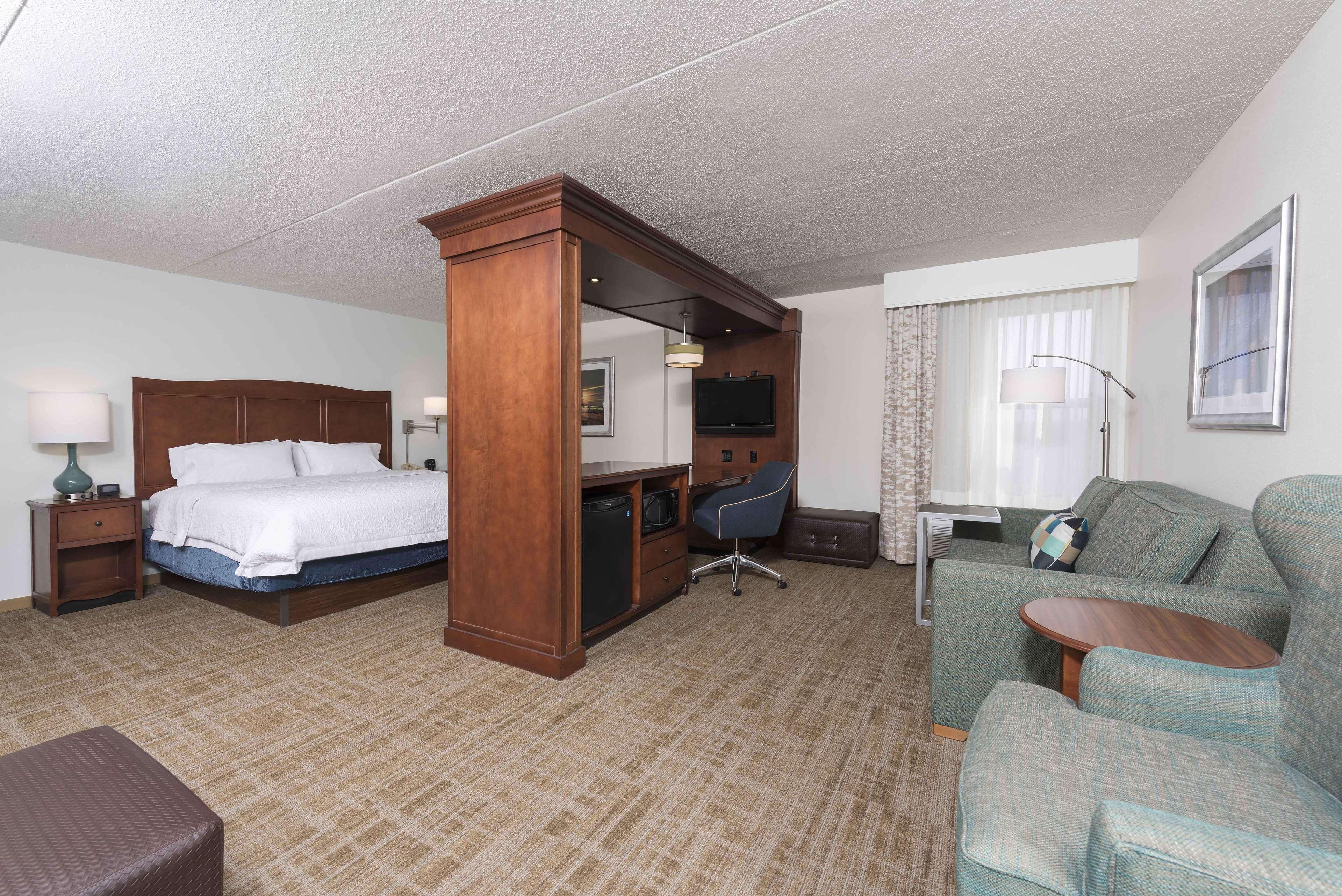 Hampton Inn Grand Rapids/North Walker Екстериор снимка