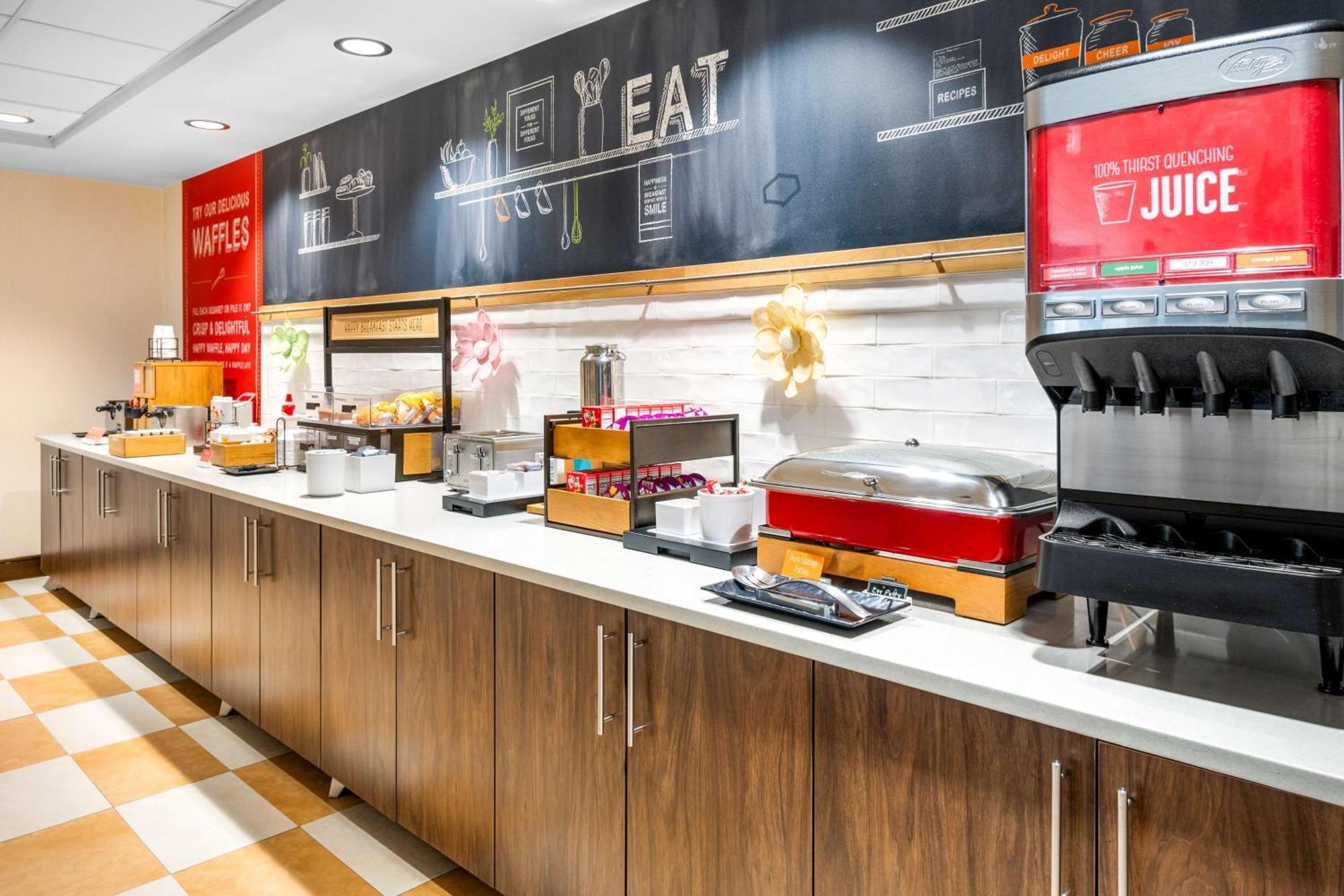 Hampton Inn Grand Rapids/North Walker Екстериор снимка