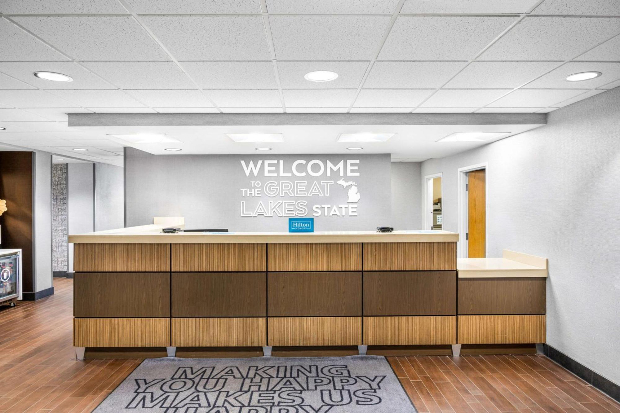 Hampton Inn Grand Rapids/North Walker Екстериор снимка