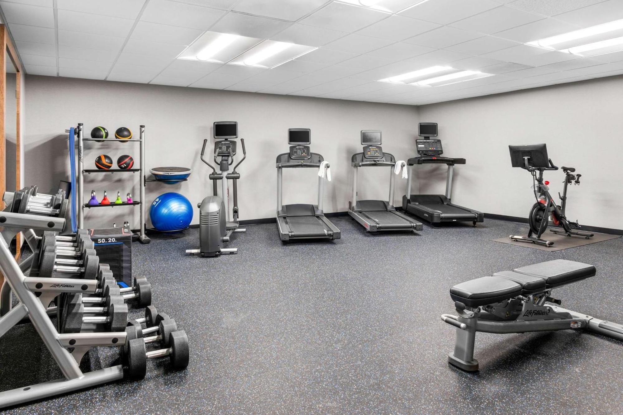 Hampton Inn Grand Rapids/North Walker Екстериор снимка