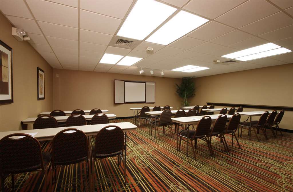 Hampton Inn Grand Rapids/North Walker Съоръжения снимка
